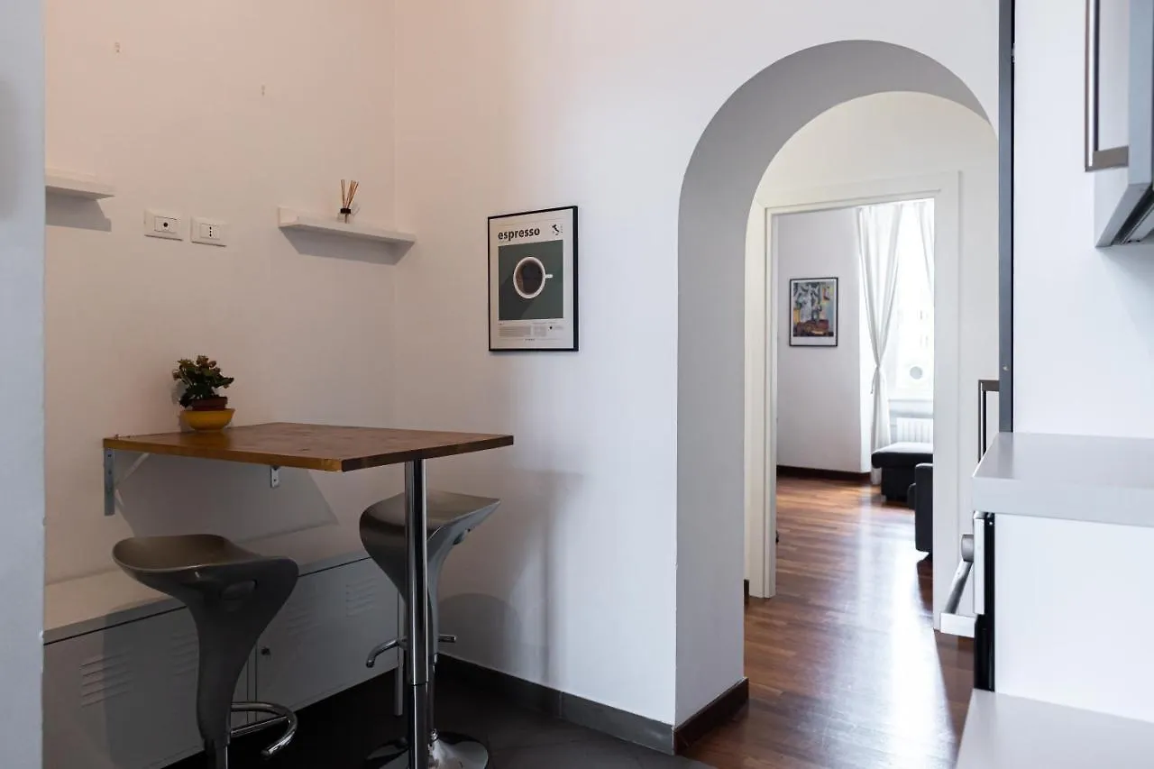 Elegante Bilocale A 15 Min Dal Duomo Apartment Milan